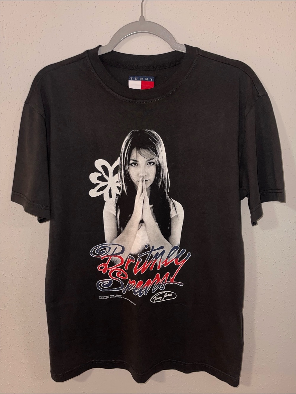 Britney Spears Tommy Jeans Tommy Revisited: Music Edition BOMT Black T-Shirt